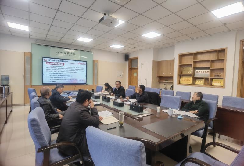 21aa93a4bad1448fa9b573270d87a60e.jpg 郭軍弘揚(yáng)踐行科學(xué)家精神_20211217_112526.jpg