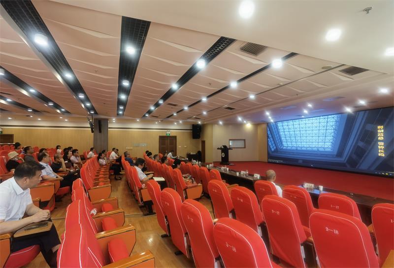 70b35d26b7fa4ffcbfef0865215e391d.jpg 觀看警示教育片800_20220523.jpg