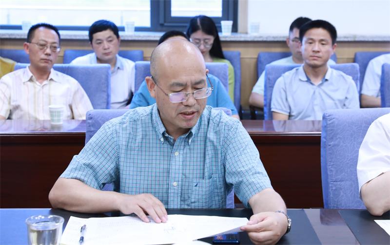 de2ce2c8a7ac4b8a8c5c15db41bfd797.jpg 胡小平院長發(fā)言800.jpg